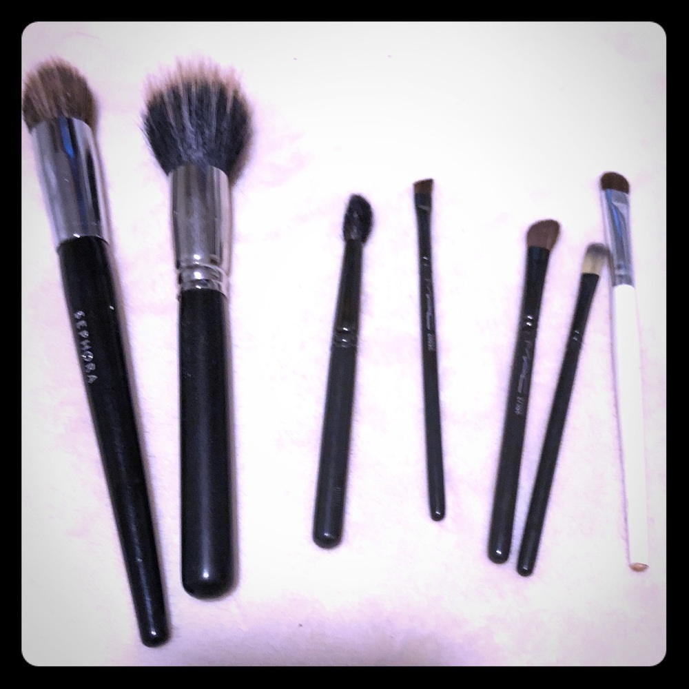 Make up brush lot